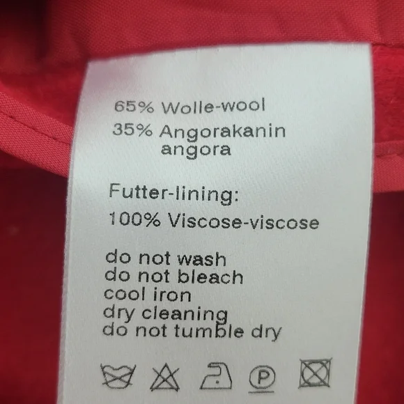 Akris Punto Red Blazer, Size 14 In Excellent Condition, see all Pictures .